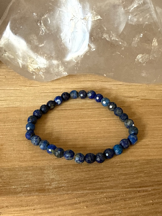 Lapislazuli Armband mit 4/6 mm Perlen facettiert