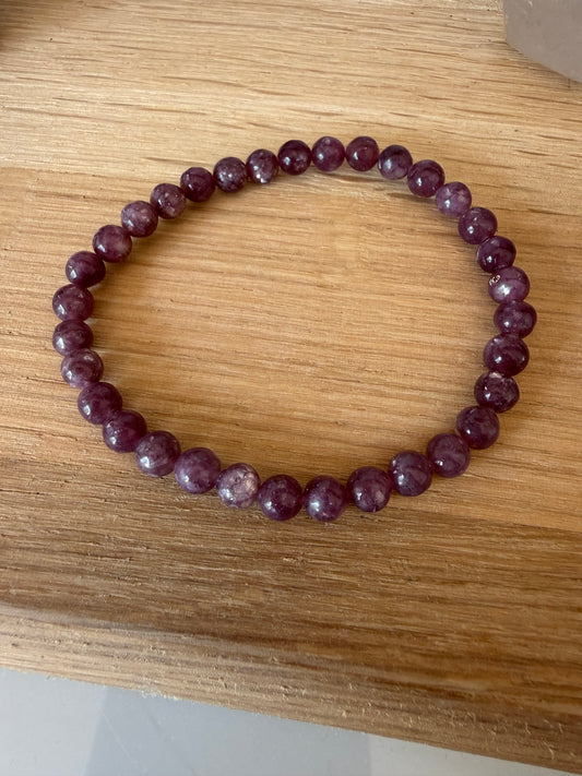 Lepidolith Armband aus 6 mm & 8 mm Perlen