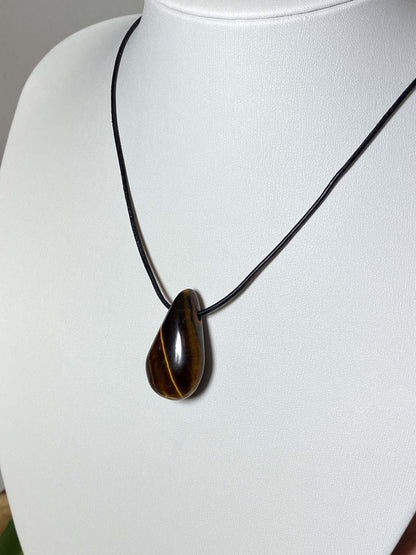 TIGER EYE Drop Shape avec bracelet en cuir