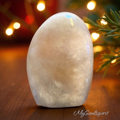 Kirschblüten Chalcedon freie Form 7,8 cm / 295 Gramm