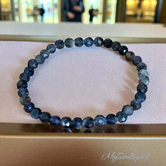 IOLITH Armband facettiert mit 4 mm Perlen