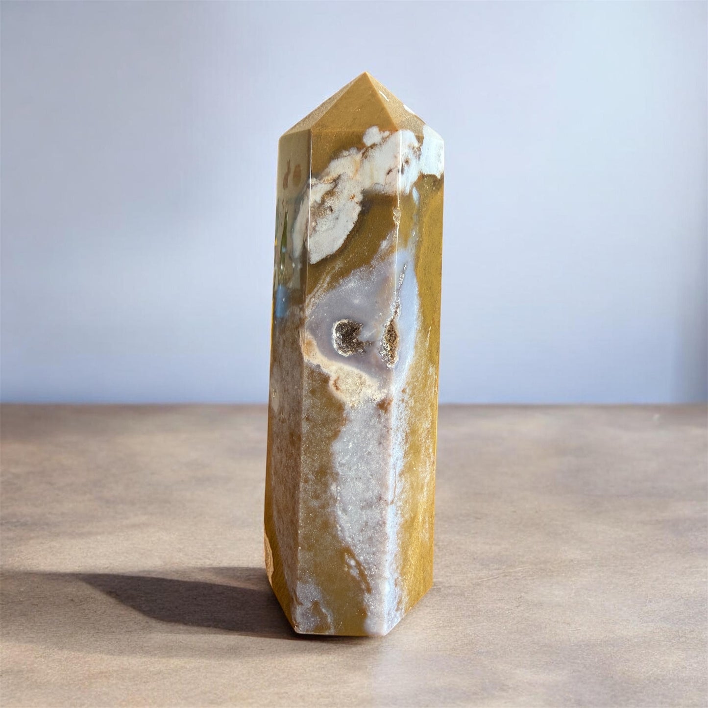 Ozean Jaspis Turm 18,4 cm 910 Gramm