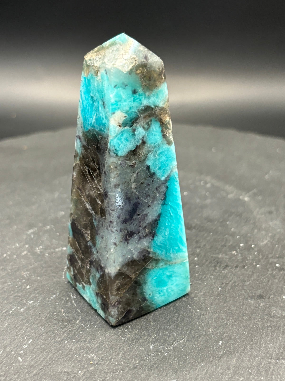 Obélisque amazonite 9,8 cm 196 grammes