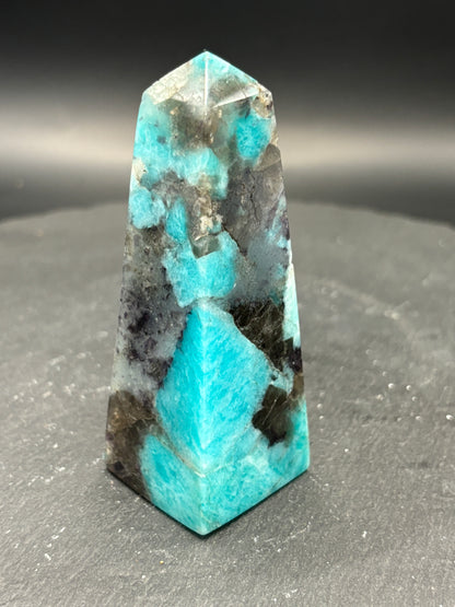 Obélisque amazonite 9,8 cm 196 grammes