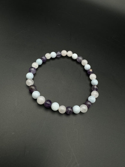 SELBSTLIEBE - Spiritualität - Selbstausdruck Armband: Rosenquarz - Amethyst - Aquamarin - 6 mm Perlen