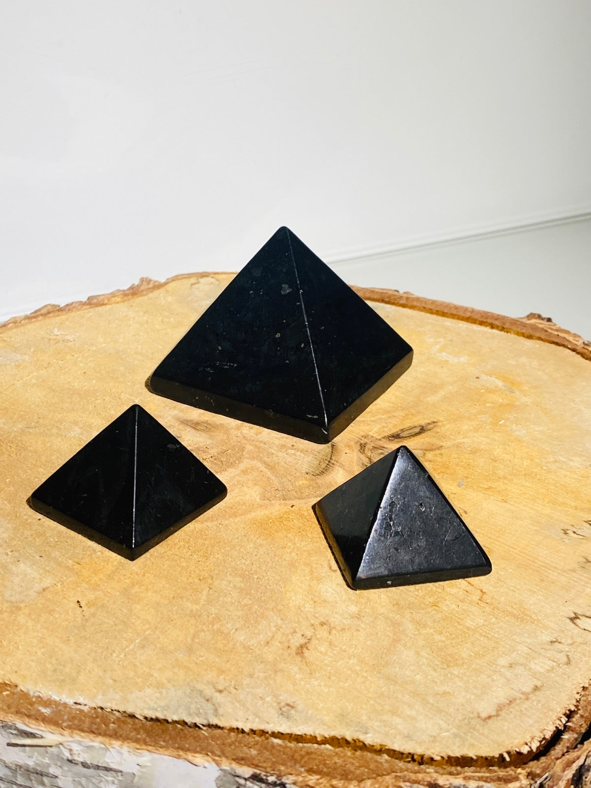 Pyramide de shungite