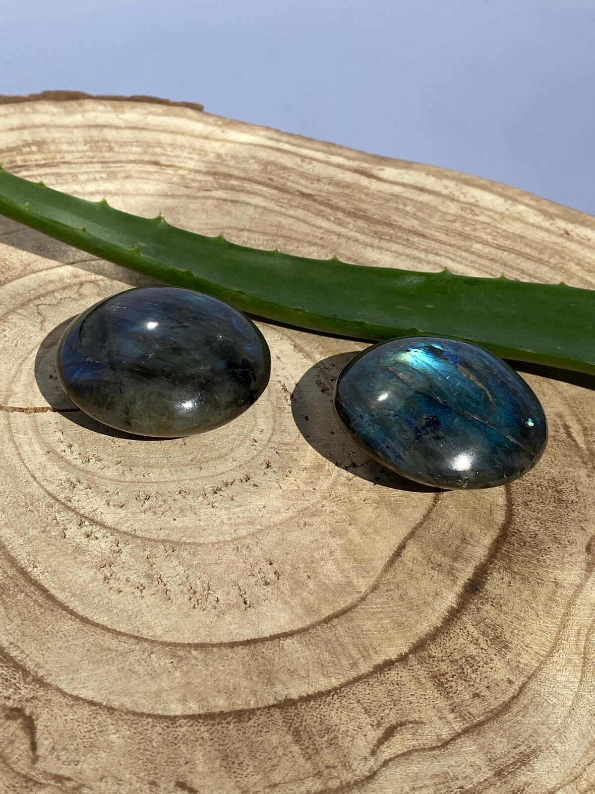 Flatteur de main LABRADORITE