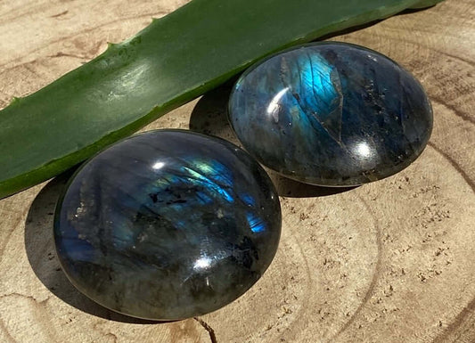 Flatteur de main LABRADORITE