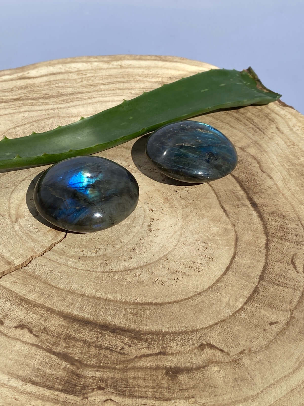 Flatteur de main LABRADORITE