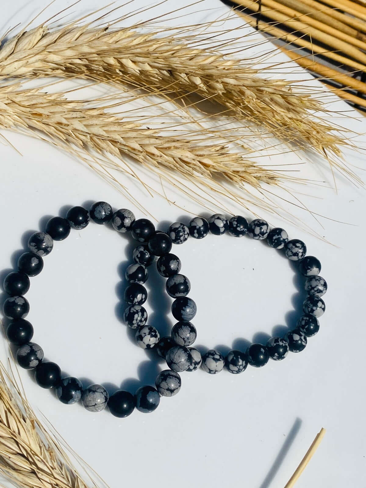 Bracelet flocon de neige OBSIDIAN - vous donne de la force et soulage les peurs