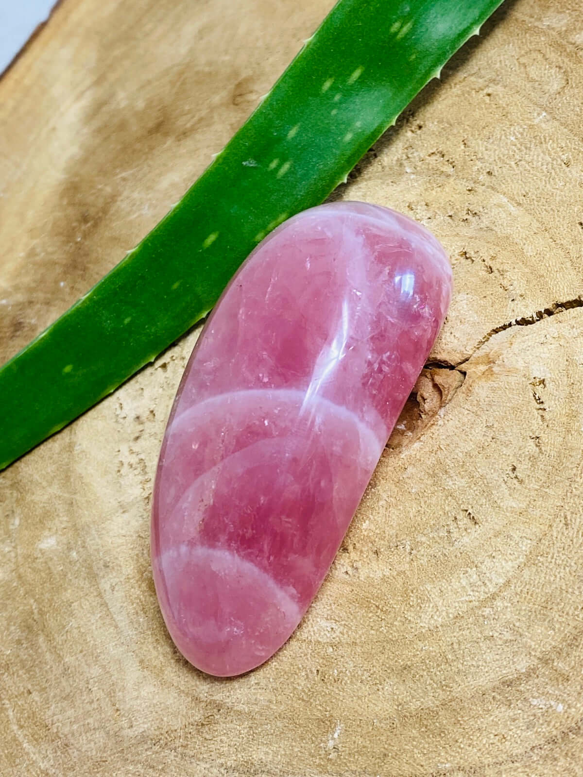 Pierre de massage en quartz rose