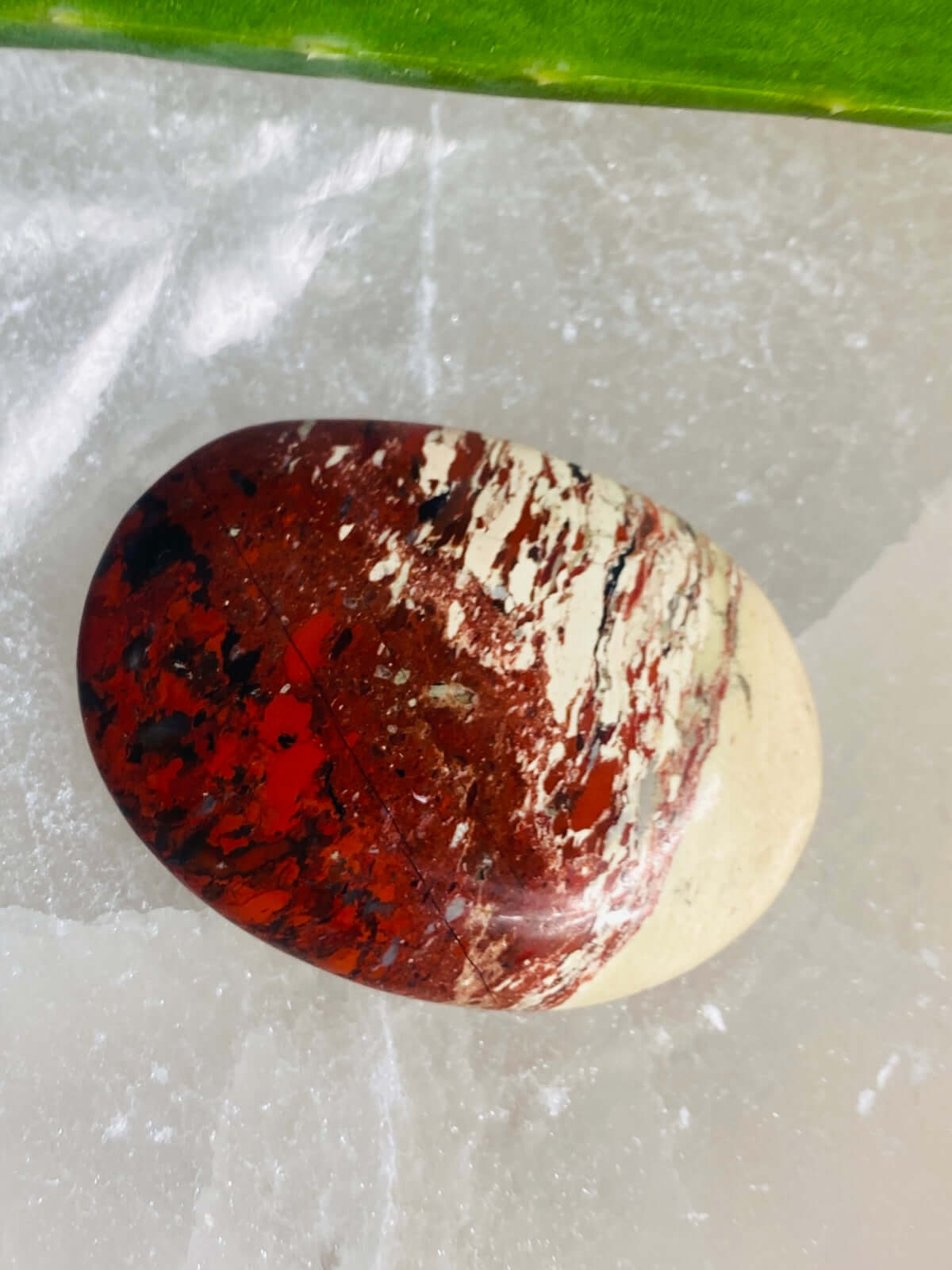 BRECCIA JASPER Un flatteur au toucher